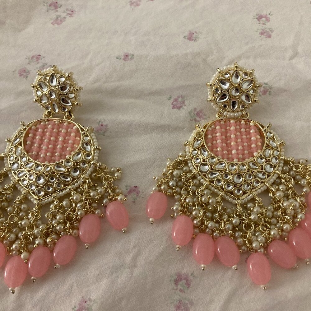 NWOT Pink earrings